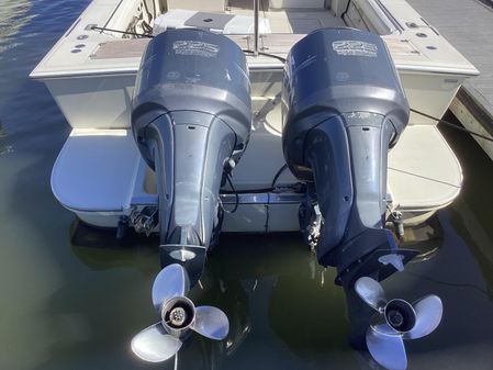 Boston Whaler 27 Offshore image