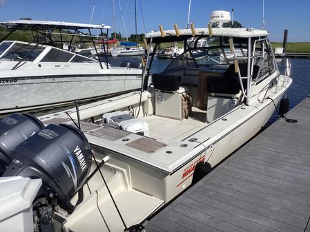 Boston Whaler 27 Offshore image