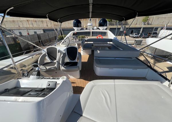 Sunseeker Manhattan 70 image