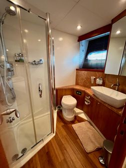 Sunseeker Manhattan 70 image