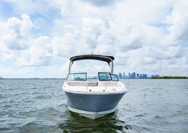 Sea Ray SDX 270 Outboard image