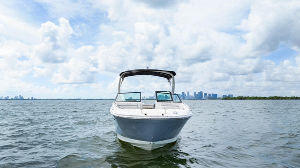 Sea Ray SDX 270 Outboard image