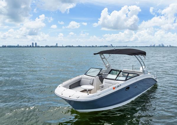 Sea Ray SDX 270 Outboard image