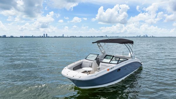 Sea Ray SDX 270 Outboard image