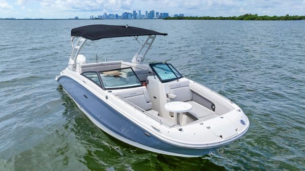 Sea Ray SDX 270 Outboard image