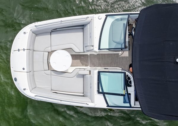 Sea Ray SDX 270 Outboard image