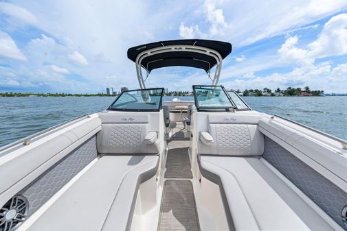 Sea Ray SDX 270 Outboard image