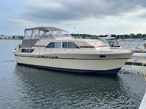 Chris-Craft Catalina 381