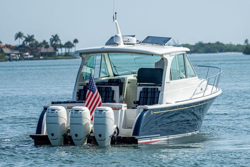 Hinckley Sport Boat 40 X image