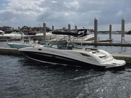 Sea Ray 300 Sundeck image
