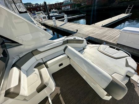 Monterey 335 Sport Yacht image