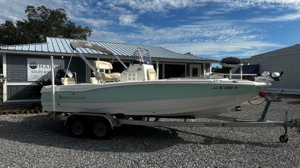 NauticStar 211 Hybrid 