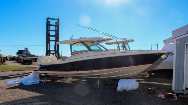 Chris-Craft Calypso 35