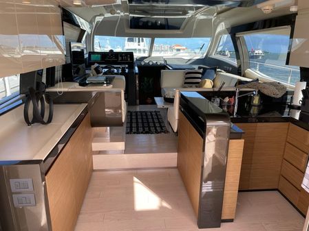 Ferretti Yachts 550 image