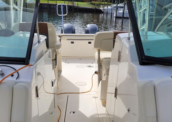 Cobia 280 Dual Console image