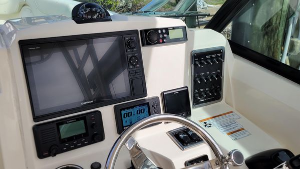 Cobia 280-DUAL-CONSOLE image