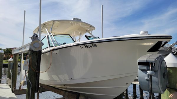 Cobia 280 Dual Console 