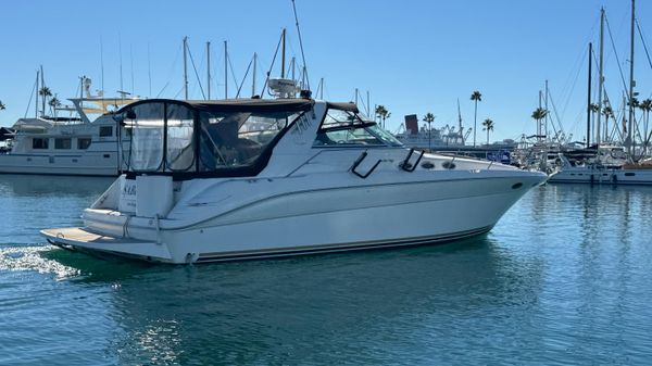 Sea Ray 370 Sundancer 