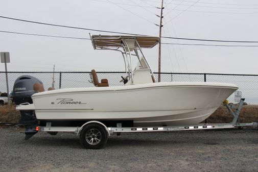 Pioneer 202-SPORTFISH image