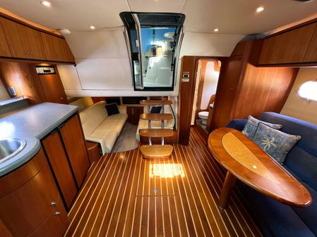 Tiara Yachts 3900 Sovran image