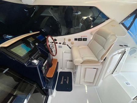 Tiara Yachts 3900 Sovran image