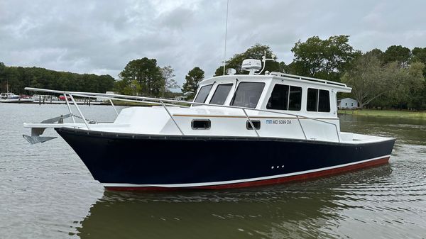 Custom Broad Creek 32 Bay Boat 