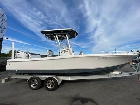 Robalo CAYMAN-246 image