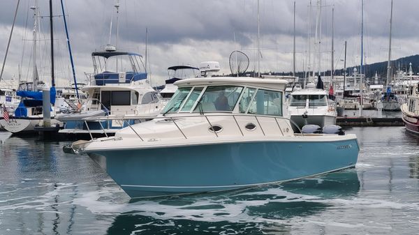 Sailfish 320 Express
