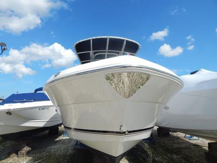 Robalo R222-CENTER-CONSOLE image