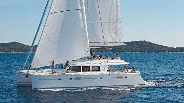 Lagoon 560