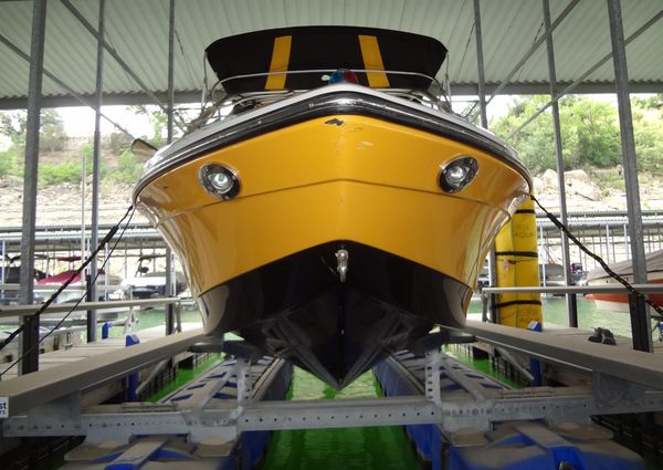 Correct Craft Super Air Nautique 230 image