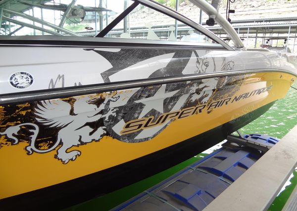 Correct Craft Super Air Nautique 230 image