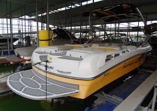 Correct Craft Super Air Nautique 230 image