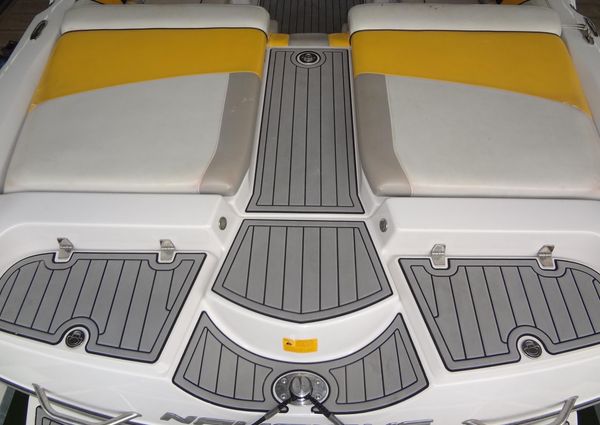 Correct Craft Super Air Nautique 230 image