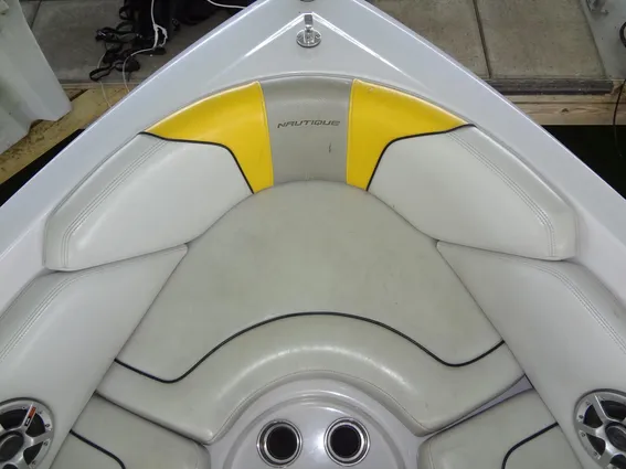 Correct Craft Super Air Nautique 230 image