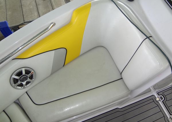 Correct Craft Super Air Nautique 230 image