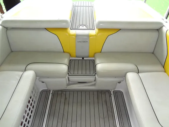 Correct Craft Super Air Nautique 230 image