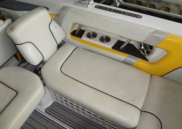 Correct Craft Super Air Nautique 230 image