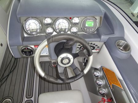 Correct Craft Super Air Nautique 230 image