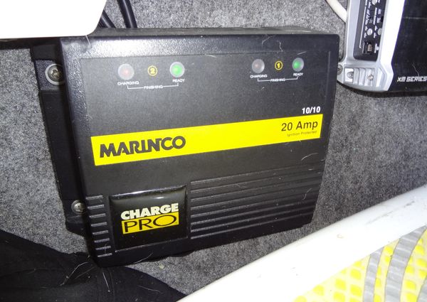 Correct Craft Super Air Nautique 230 image