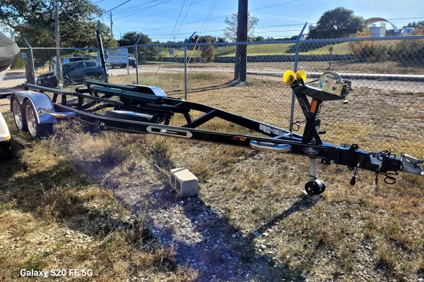 Correct Craft Super Air Nautique 230 image