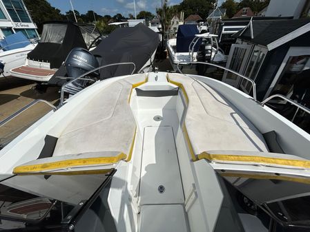 Beneteau FLYER-6-SPORTDECK image