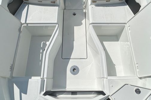 Beneteau FLYER-6-SPORTDECK image