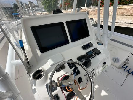 Intrepid 400 Center Console image