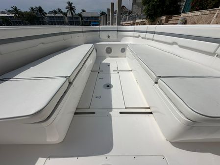 Intrepid 400 Center Console image