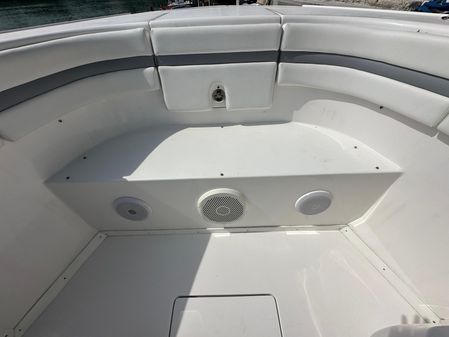 Intrepid 400 Center Console image