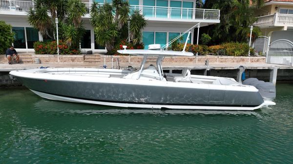 Intrepid 400 Center Console