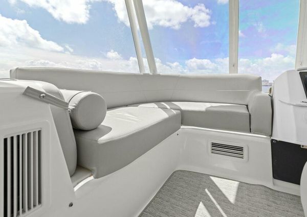 Tiara Yachts 44 Flybridge image