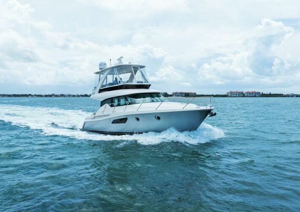 Tiara Yachts 44 Flybridge image