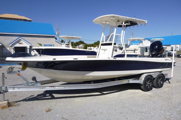 Triton 240 LTS Pro - main image